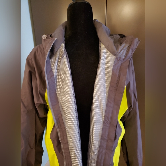 Coleman Nylon Hooded Water Resistant Jacket XL - Picture 5 of 6